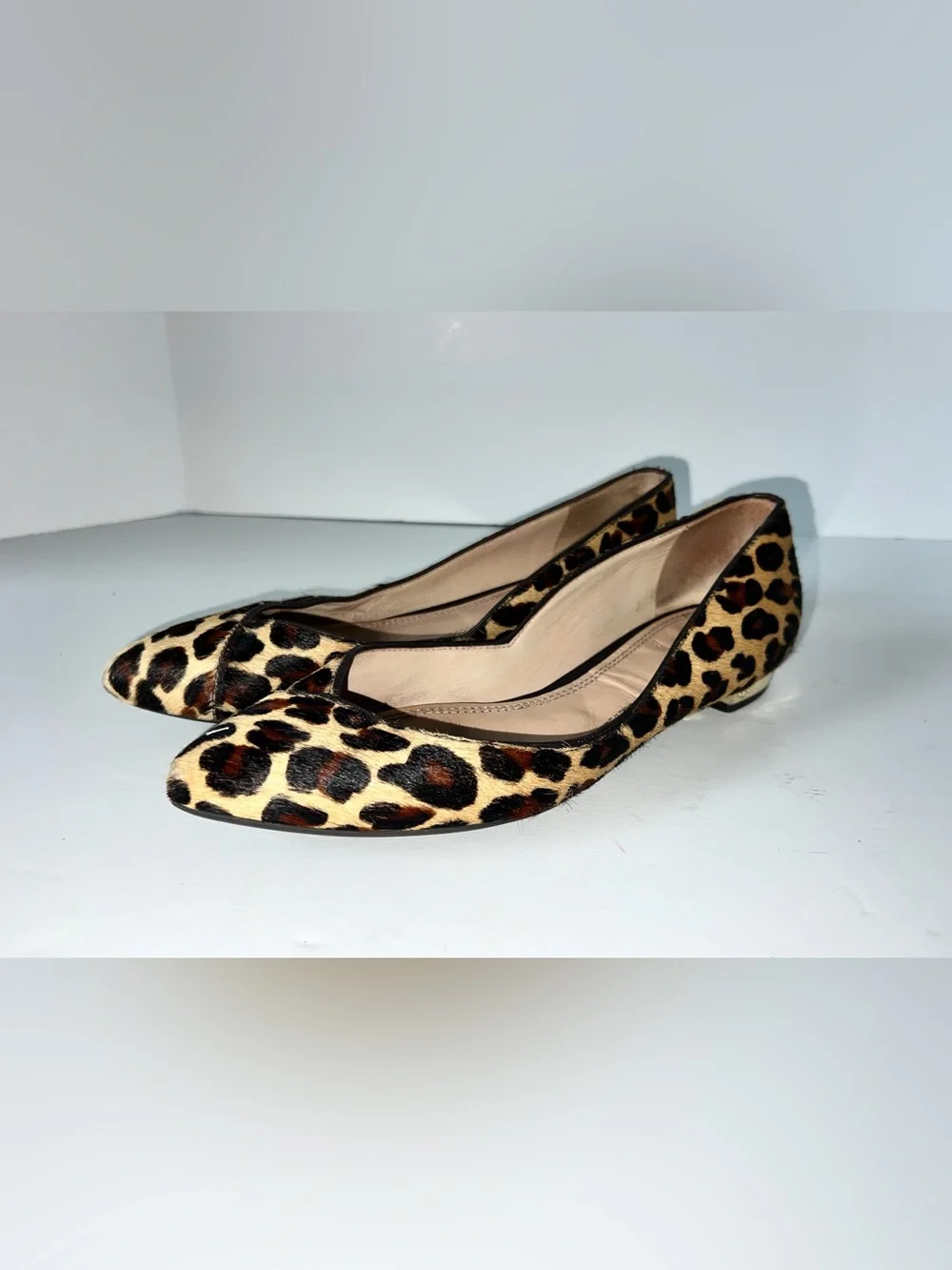 Tory Burch Sz 6.5 M Animal Print Cow Fur Casual Elegant Flats
